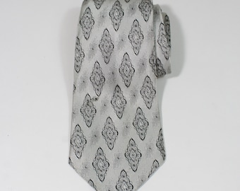 Vintage 1950s 60s Art Deco Modern Pattern Dress Tie. Silver Gray Tie With Black Design. Gogovintage. Free Shipping