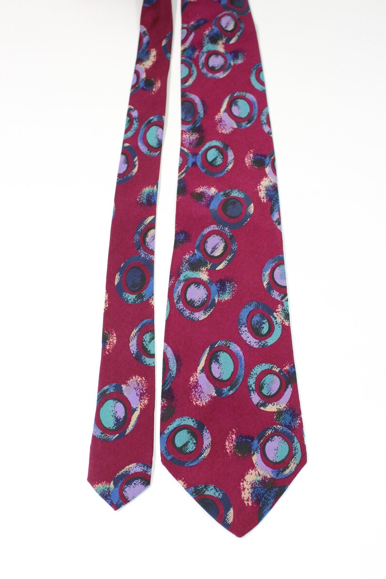 Ungaro Modern Abstract Dress Tie. Reddish Purple Blue Circles Pattern Tie. Silk Tie. Vintage. Gogovintage. Free Shipping image 2