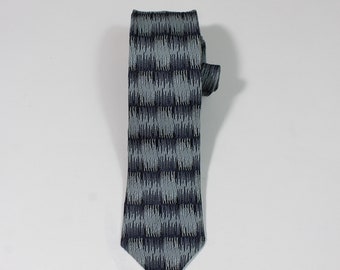 Vintage 1950s 60s MCM Abstract Brush Pattern Dress Tie. Blue Tie With Black Gray Design. Gogovintage. Free Shipping