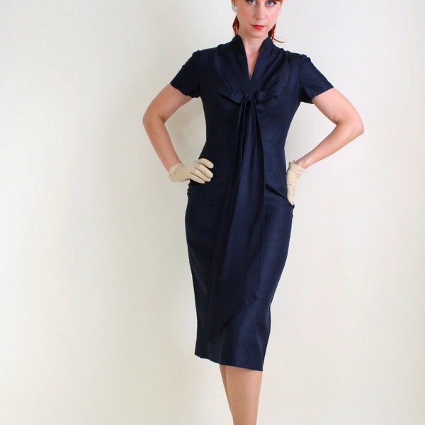 Holiday Sale - 1950s Dark Navy Blue Silk Wiggle Dress. Cocktail Party Dress. Audrey Hepburn. Mad Men Fashion. Holiday Party. Spring