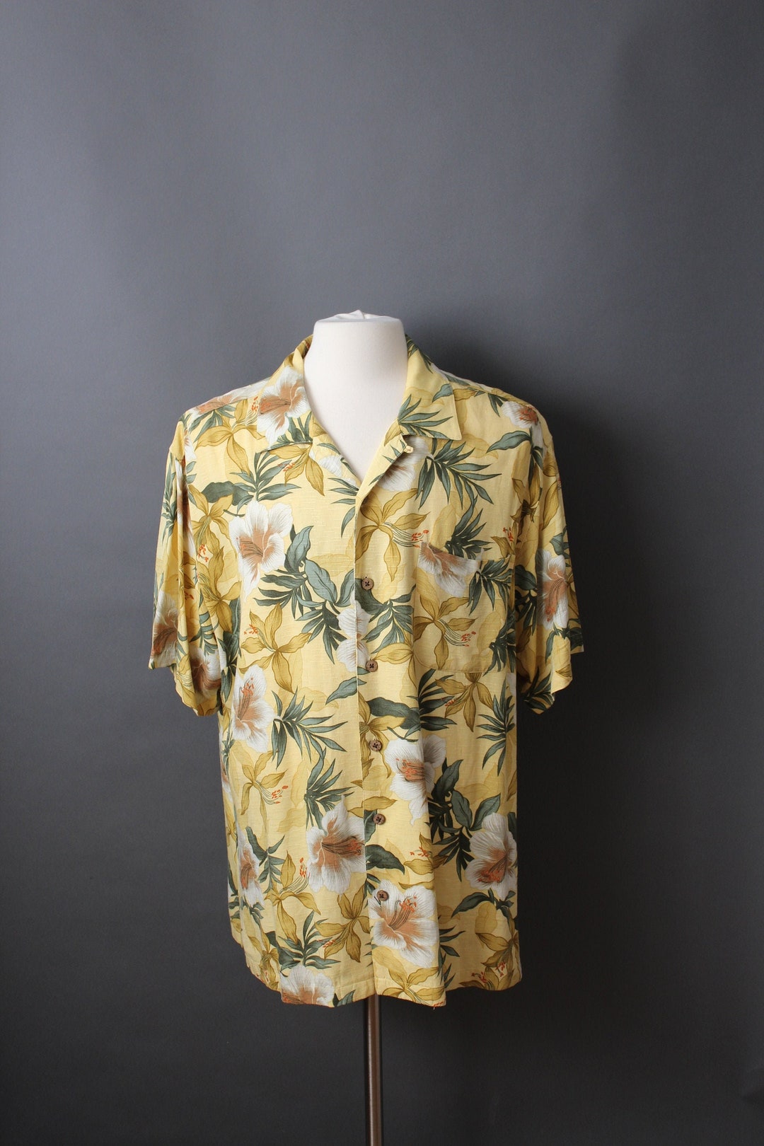 Mens Tropical Shirt. Yellow Green Floral Print. Summer Beach - Etsy