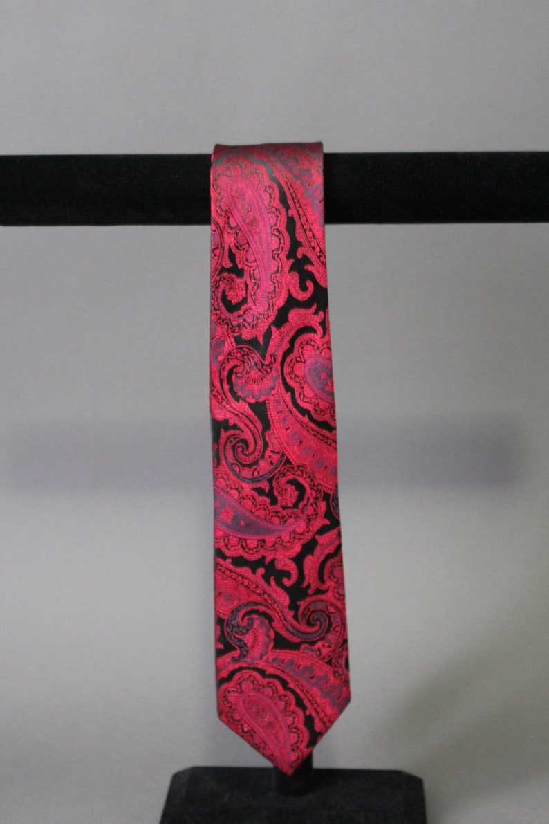 Vintage Wedding Dress Tie Mens Paisley Tie Gogovintage Red black Paisley Tie Free Shipping Office Silk Tie