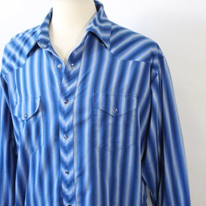 80s Wrangler Western Shirt. Snap Button. Vintage. Cowboy Rodeo Shirt. Southwestern. Blue Stripe Print. Size Xl. Free Shipping image 2