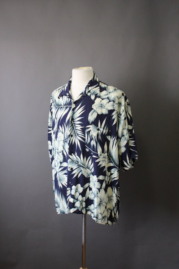 Hawaiian Shirt. Tropical Floral Print. Summer Shi… - image 1