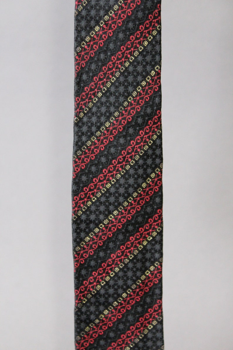 Emilio Pucci 1960s Vintage Tie. Red Black Silver Stripe Mid Century Modern Pattern. Rare Find. Silk. Gogovintage. Free Shipping image 3