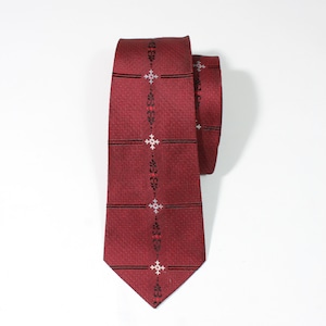 Vintage 1940s 50s Art Deco Pattern Silk Dress Tie. Red Tie With Black Silver Design. Gogovintage. Free Shipping