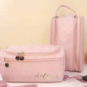 Monogrammed Toiletry Bag for Mom,Custom Bridesmaid Makeup Bag with Name,Personalized Travel Cosmetic Makeup Bag,Bridesmaid Gift