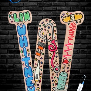 Letras de madeira pintadas à mão personalizadas