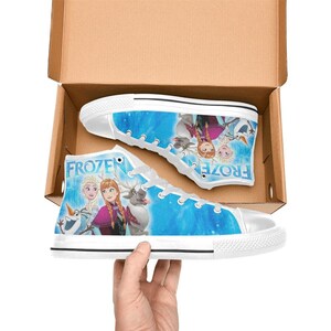 Zapatillas altas de lona personalizadas de Frozen para niños o adultos. imagen 2