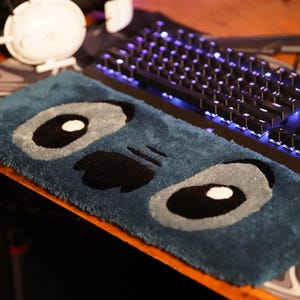 Stitch Inspired Tufted Keyboard Rug: Handmade Gamer Desk Mat