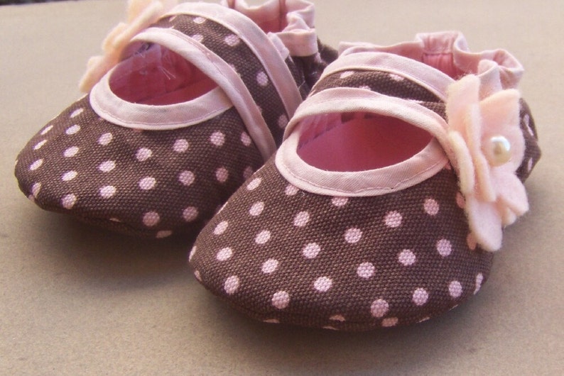 Baby Girl Bella Crib Shoes Sewing Pattern. Baby Girl Sewing Pattern. Newborn Infant Toddler Pattern. Do it yourself/ 5 different sizes image 2