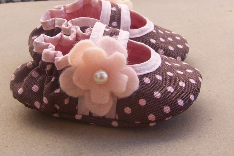 Baby Girl Bella Crib Shoes Sewing Pattern. Baby Girl Sewing Pattern. Newborn Infant Toddler Pattern. Do it yourself/ 5 different sizes image 3