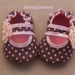 Baby Girl Bella Crib Shoes Sewing Pattern. Baby Girl Sewing Pattern. Newborn Infant Toddler Pattern. Do it yourself/ 5 different sizes image 1