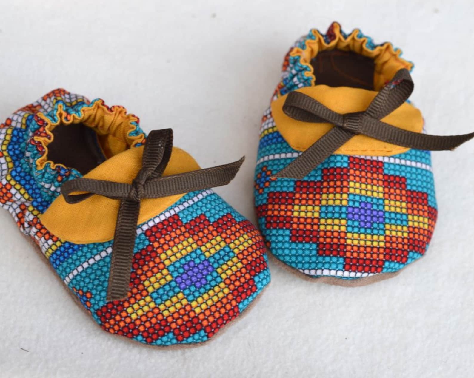 Reversible Seamless Crib Shoe. 4 Different Styles Included. Size ...