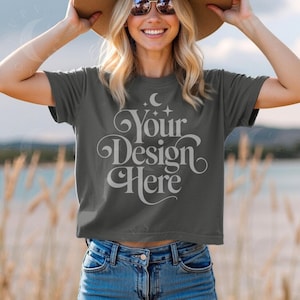 Comfort Colors 3023CL Pepper Mockup 3023 Pepper Women&#39;s Boxy Tee Mock-up Crop T-Shirt Model Mocks Pepper Boxy Tee Outdoor Mock up