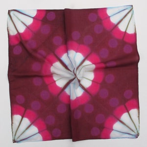 Flower Pattern Cotton Bandana, Itajime Shibori Organic Cotton Headscarf, Hand-dyed Lightweight Cotton Headscarf, Maroon Pink Square Scarf