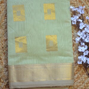 Pista Green Maheshwari Silk Saree: Handloom Gold Zari, Silk Mark Certified
