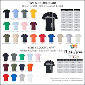K&ouml;nnte beinhalten: Eine Gr&ouml;&szlig;en- und Farbtabelle f&uuml;r Gildan 64000 und 64000B Softstyle T-Shirts. Die Tabelle zeigt verschiedene Farben, darunter Schwarz, Blau, Gr&uuml;n und Rosa, mit Gr&ouml;&szlig;enangaben in Zoll. Der Text "Mon Ami TOPS" ist ebenfalls sichtbar.