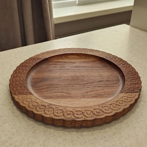 Handmade Oak Wood Plate: Modern Charcuterie Cheese Board (9.44&quot;)
