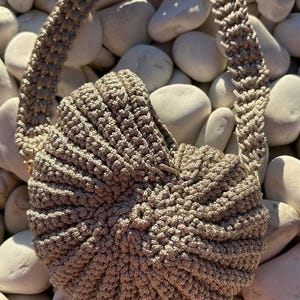 Handtas gehaakte schelp: boho-strandtasje - kustzomertas
