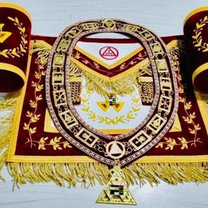 Royal Arch Past High Priest Schürzen-Set | Rote Samt-PHP-Schürze mit Kettenkragen & Juwel | Royal Arch Kapitel Regalia Freemason Ceremonial Set