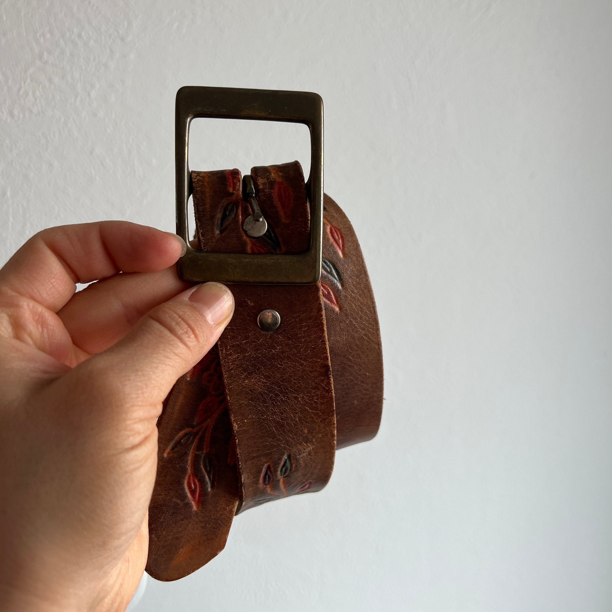 Leather bohemian style belt hand painted brown w buckle Brown Tooled Leather Western Belt – Removable Buckle main image 3