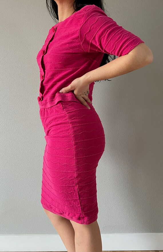 Vintage 80s hot pink knit two piece fitted skirt … - image 4