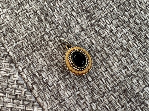 Vintage small gold tone black cabochon victorian … - image 1