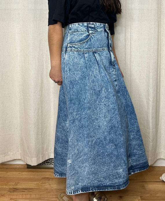 Vintage 1980s denim skirt, acid wash Medium ankle… - image 5