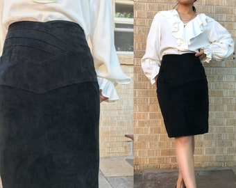Vtg black suede skirt 80s 100% genuine leather high waist, size small