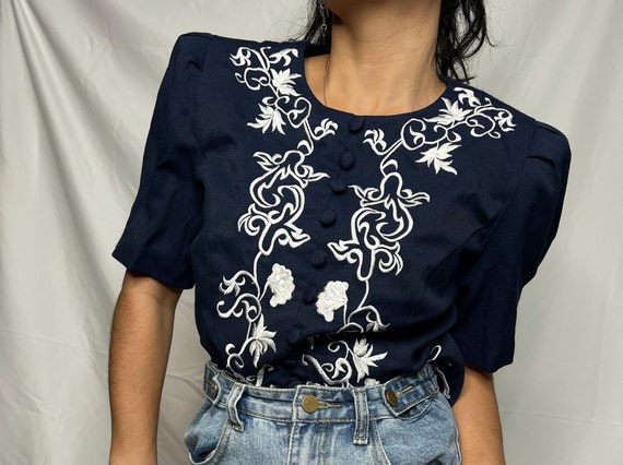 Vintage 1980s Karin stevens blue embroidered shor… - image 5