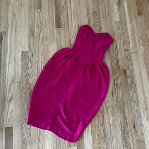 Vintage 80s magenta strapless dress size 11, Sweetheart neckline, tulip hem, Bold retro glam prom party dress, silky rayon elastic back