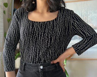 Vintage bloemen wijnstok blouse met lange mouwen zwarte abstracte top vierkante hals jaren 90 minimalistisch stretch nylon shirt groot