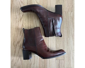 Vintage Bally of Switzerland Cathleen Booties 7.5 Made in italy Brown Leather