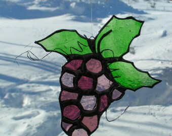 grapes stained glass suncatcher