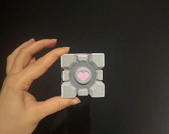 Companion Cub – Hand-Painted Mini Resin Figure (6x6 cm)