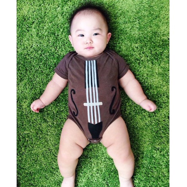 Baby Gift, Violin Cello Bodysuit, The Yo Ma Ma, Instrument bodysuit, Guitar, Musician Gift, Funny Baby Gift, Gifts Under 25