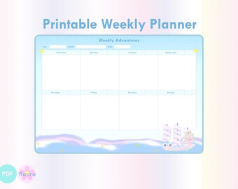 Può includere: Un pianificatore settimanale stampabile azzurro con il testo "Printable Weekly Planner" e "Weekly Adventures". Il pianificatore ha sezioni per ogni giorno della settimana e un'illustrazione decorativa di una nave.