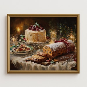 Puede incluir: Pintura enmarcada que representa una escena festiva navideña. Un pastel glaseado con cerezas se encuentra sobre un pedestal, junto a un bizcocho de frutas cortado con una cinta roja. Platos con dulces y velas completan la cálida composición.