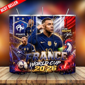 Peut inclure: Un gobelet en acier inoxydable avec un design vibrant célébrant la Coupe du Monde 2026 de la France. Le design comprend des images de Kylian Mbappé, le drapeau français et un ballon de football. Le gobelet a une paille et les mots "France Coupe du Monde 2026".