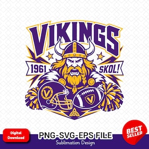 Peut inclure: Un design graphique numérique représentant une mascotte viking avec un casque à cornes, une barbe et la bouche ouverte. Le texte indique VIKINGS, 1961 et SKOL!. Le design inclut un casque de football, un ballon et des pompons aux couleurs violet, or et blanc.