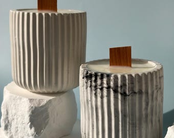 Bougie sculpturale côtelée, bougie artisanale en cire de soja, bougie en béton, décoration minimaliste, cadeau de luxe