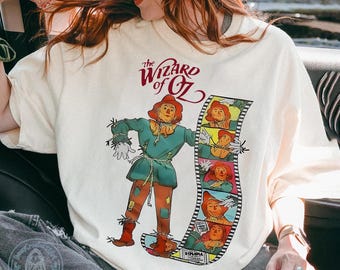 Camiseta con colores cómodos del Espantapájaros del Mago de Oz, sudadera de Jonathan Bailey, camiseta de fan del musical Wicked, camiseta de L. Frank Baum, camiseta de Fiyero