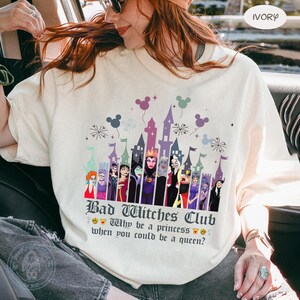 Puede incluir: Un letrero de madera r&uacute;stica con el texto "Welcome to our home" en un estilo manuscrito. El letrero presenta un acabado envejecido y un dise&ntilde;o simple y acogedor, perfecto para la decoraci&oacute;n de la entrada.