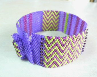 Lilac Limetta Peyote Cuff beaded bracelet pattern: Instant Downloadable Pattern PDF File