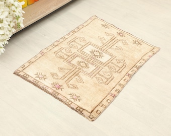2x3 Brown Anatolian Rug, Vintage Mini Rug, Turkish Rug, Oushak Rug, Natural Rug, Bath Mat Rug, Door Mat Rug, Old Small Rug, Wool Mini Rug