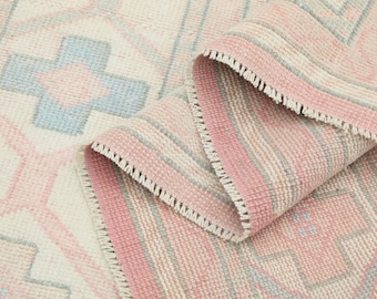 5x7 Ft Beige Pink Handwoven Wool Turkish Rug, Vintage Bohemian Decor, Kitchen Rug, Handmade Area Rug, Living Room Rug, Boho Decor Rug