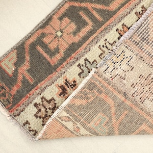 2x5 Ft Red Brown Gray Vintage Runner, 2x5 Boho Small Runner, Oushak Runner, Kitchen Rug, Hallway, Entry Rug, Housewarming Gift, 1.9x4.9 Ft