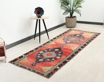 Vintage Turkish Runner Rug: Red Wool Handmade Luxury Rug (3,4x9,7 ft)