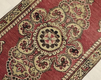 2x3 Red Green Anatolian Rug, Vintage Mini Rug, Turkish Rug, Oushak Rug, 2x3 Natural Rug, Bath Mat Rug, Door Mat Rug Small Rug, Wool Mini Rug